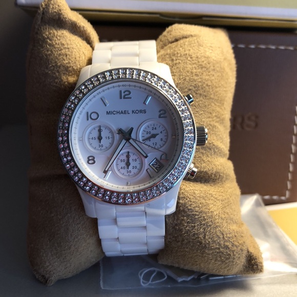 💥Michael Kors White CERAMIC WATCH PRICE FIRM - Picture 4 of 5